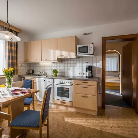 Appartements Bachler Brixen im Thale Exterior photo