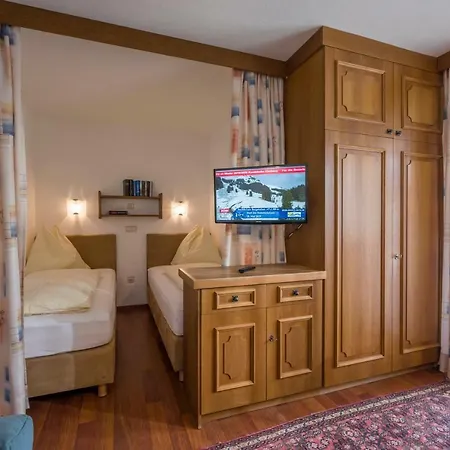 Appartements Bachler Brixen im Thale Exterior photo